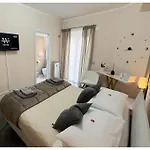 Pensión Wanderlust 4*